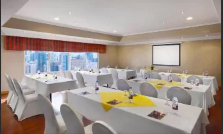 Al Safir Tower - Residence Manama Eksteriør bilde